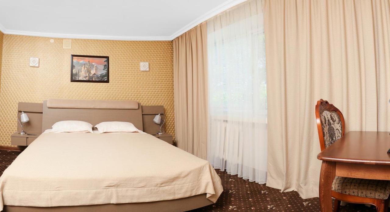 Green City Hotel Mykolaiv Exterior foto