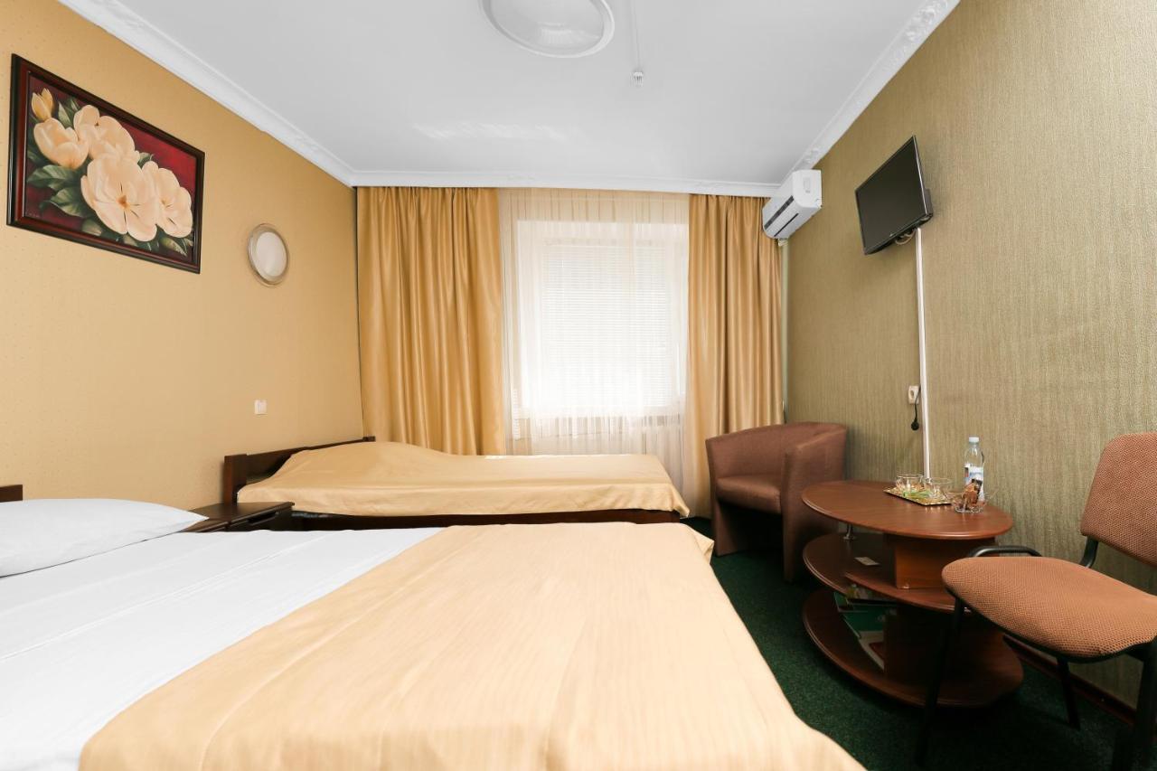 Green City Hotel Mykolaiv Exterior foto